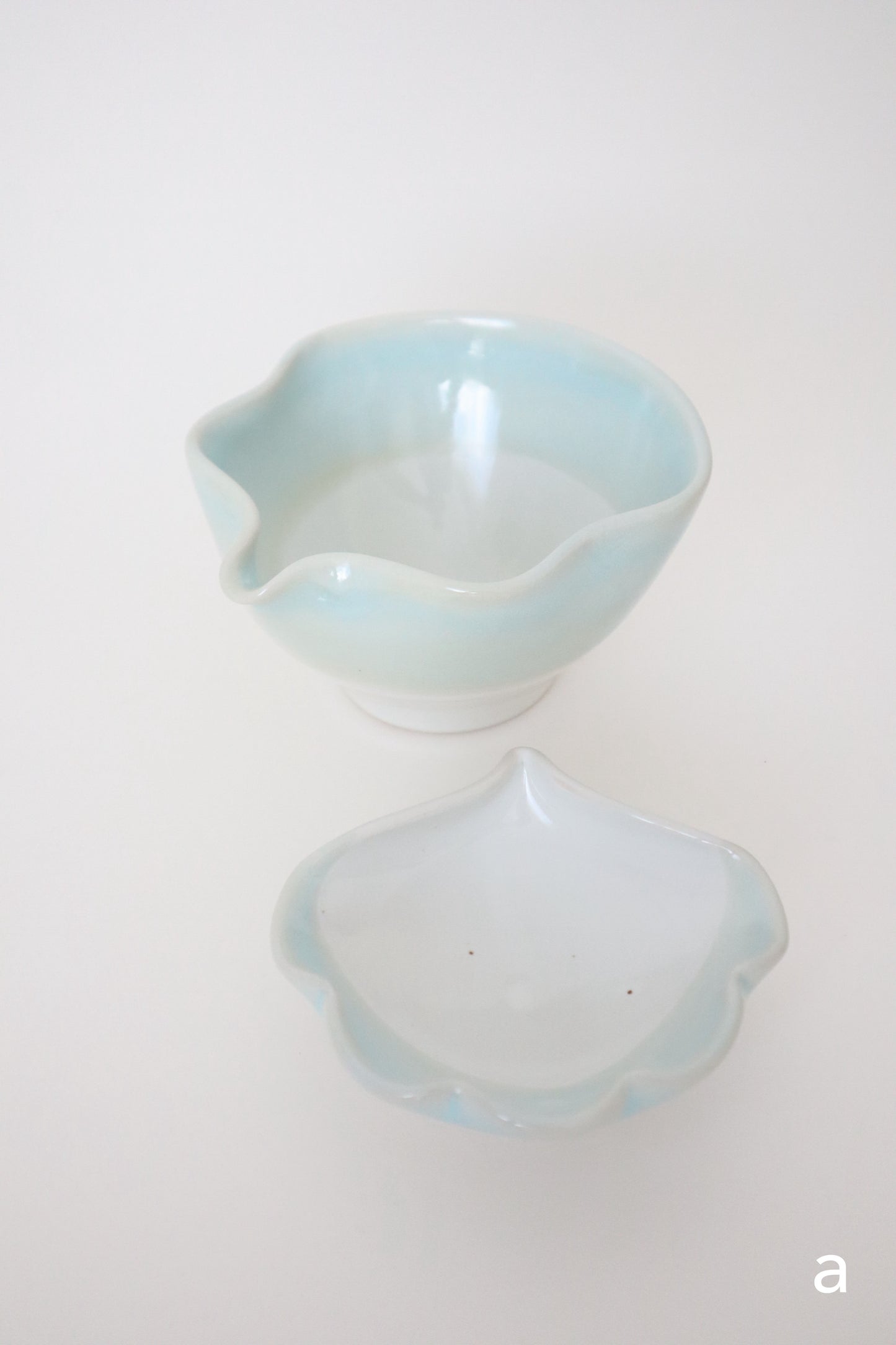 glacier seashell matcha bowl