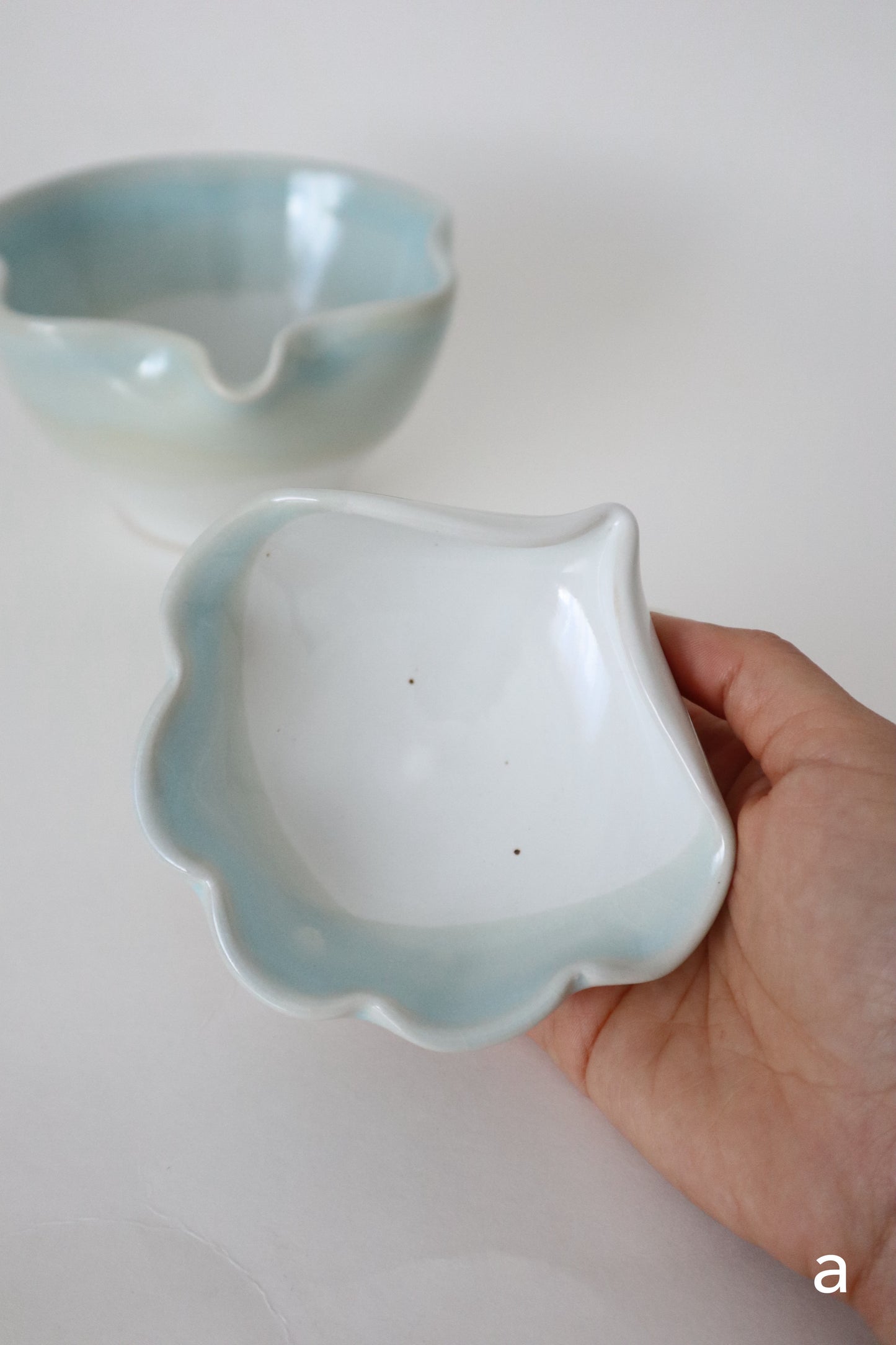 glacier seashell matcha bowl