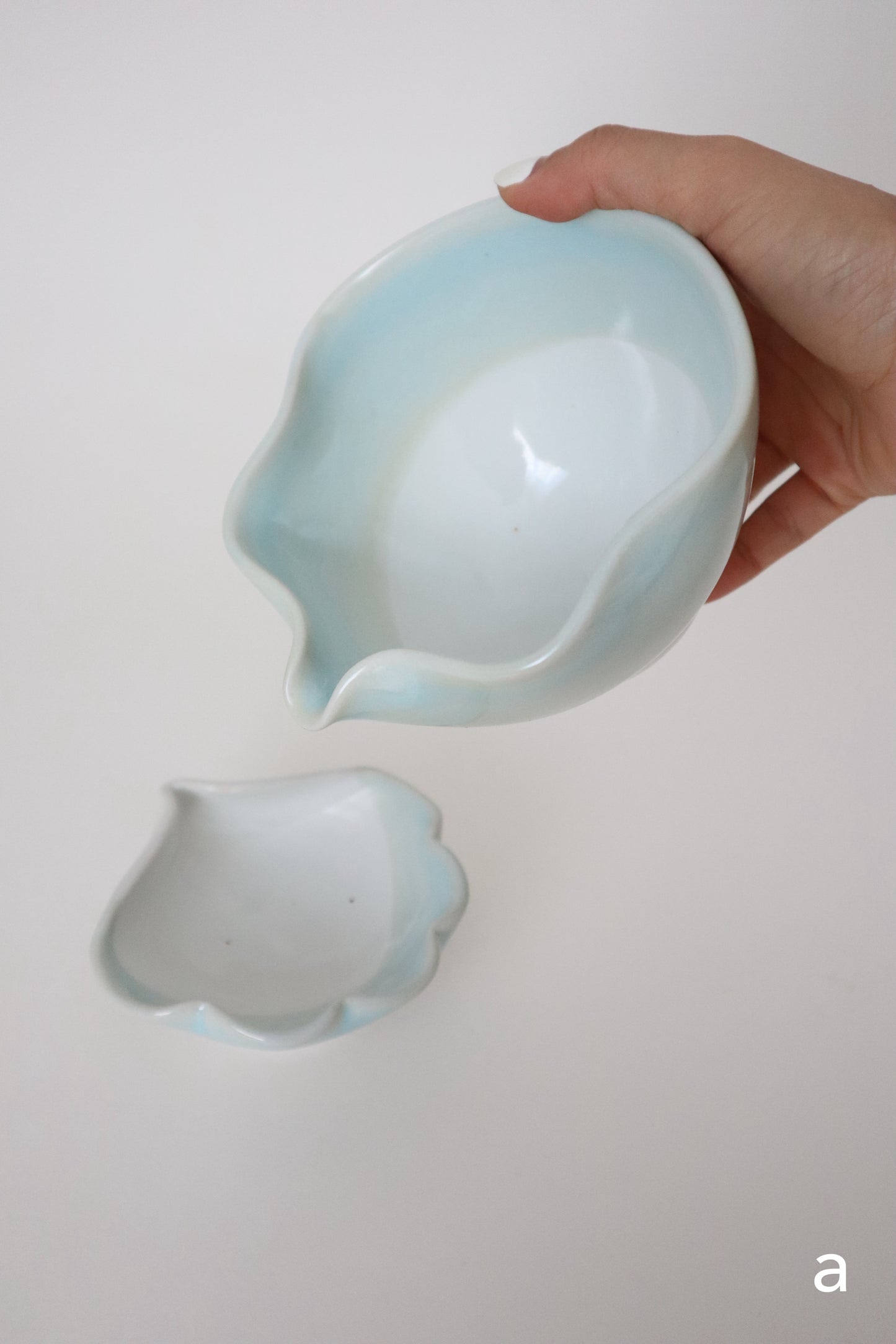 glacier seashell matcha bowl