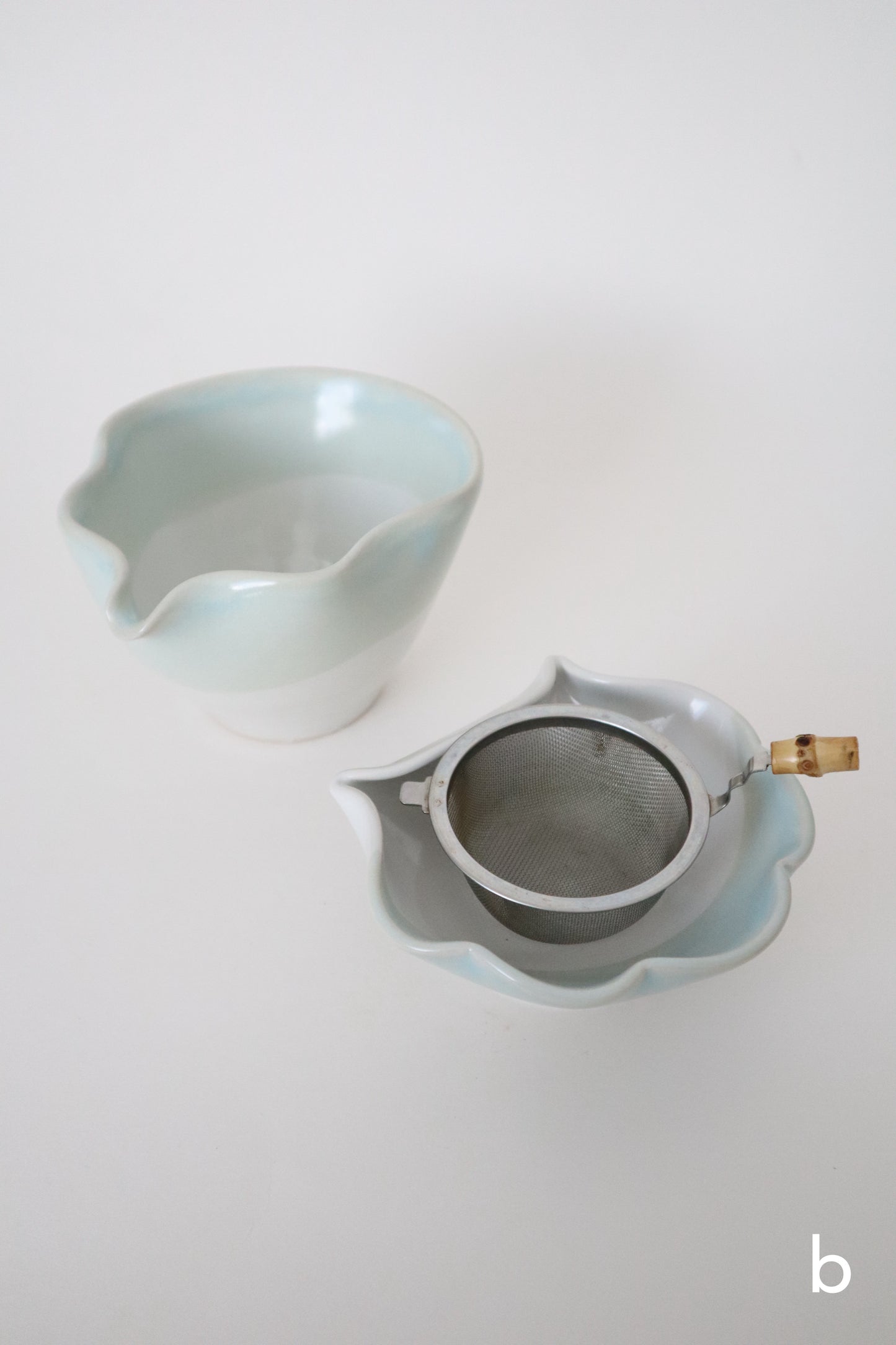 glacier seashell matcha bowl