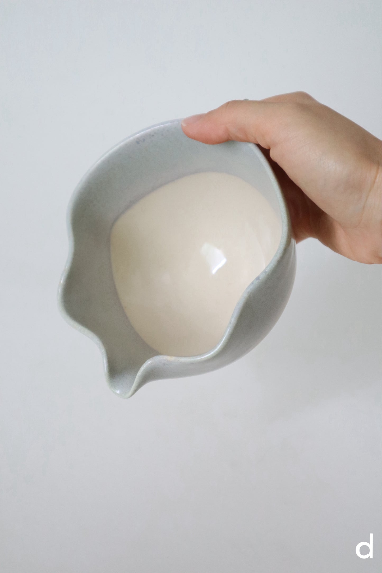 sea foam seashell matcha bowl