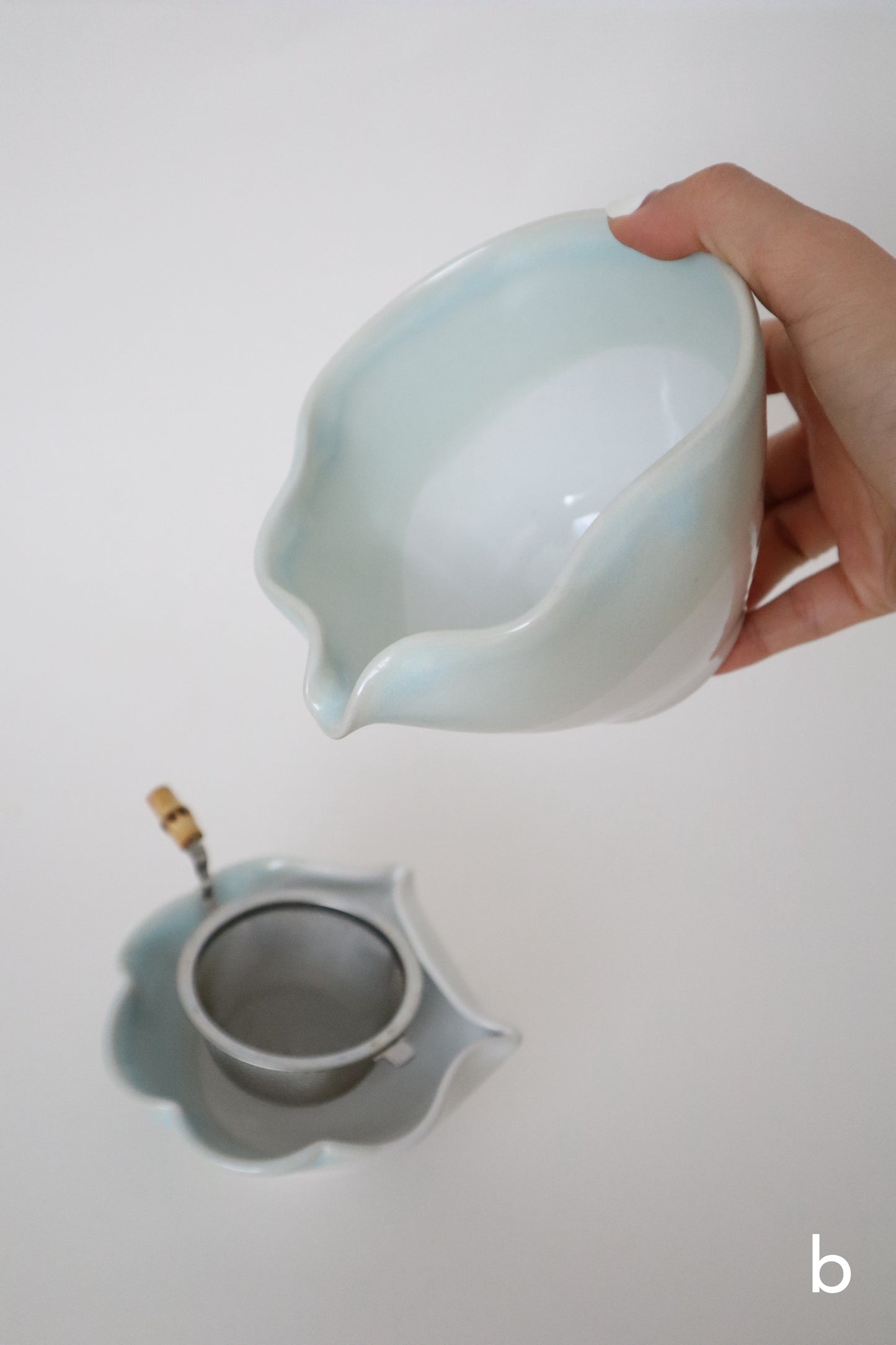 glacier seashell matcha bowl
