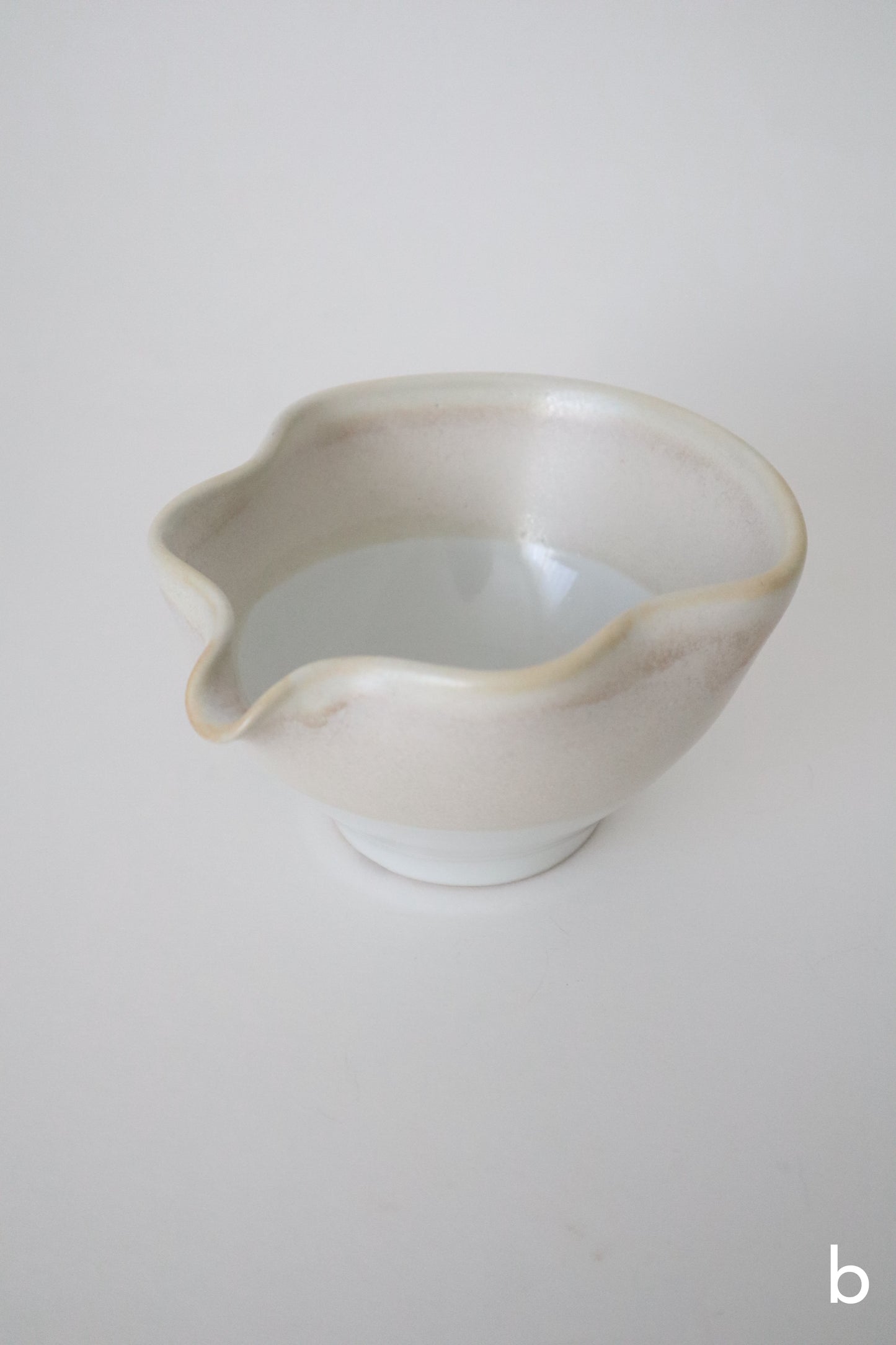 warm sand seashell matcha bowl sets