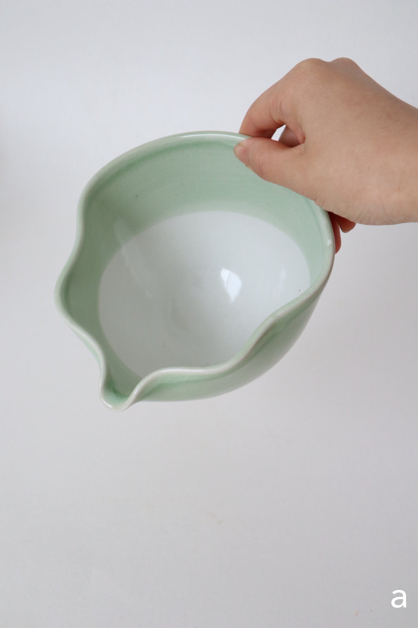 seashell matcha bowls in jade