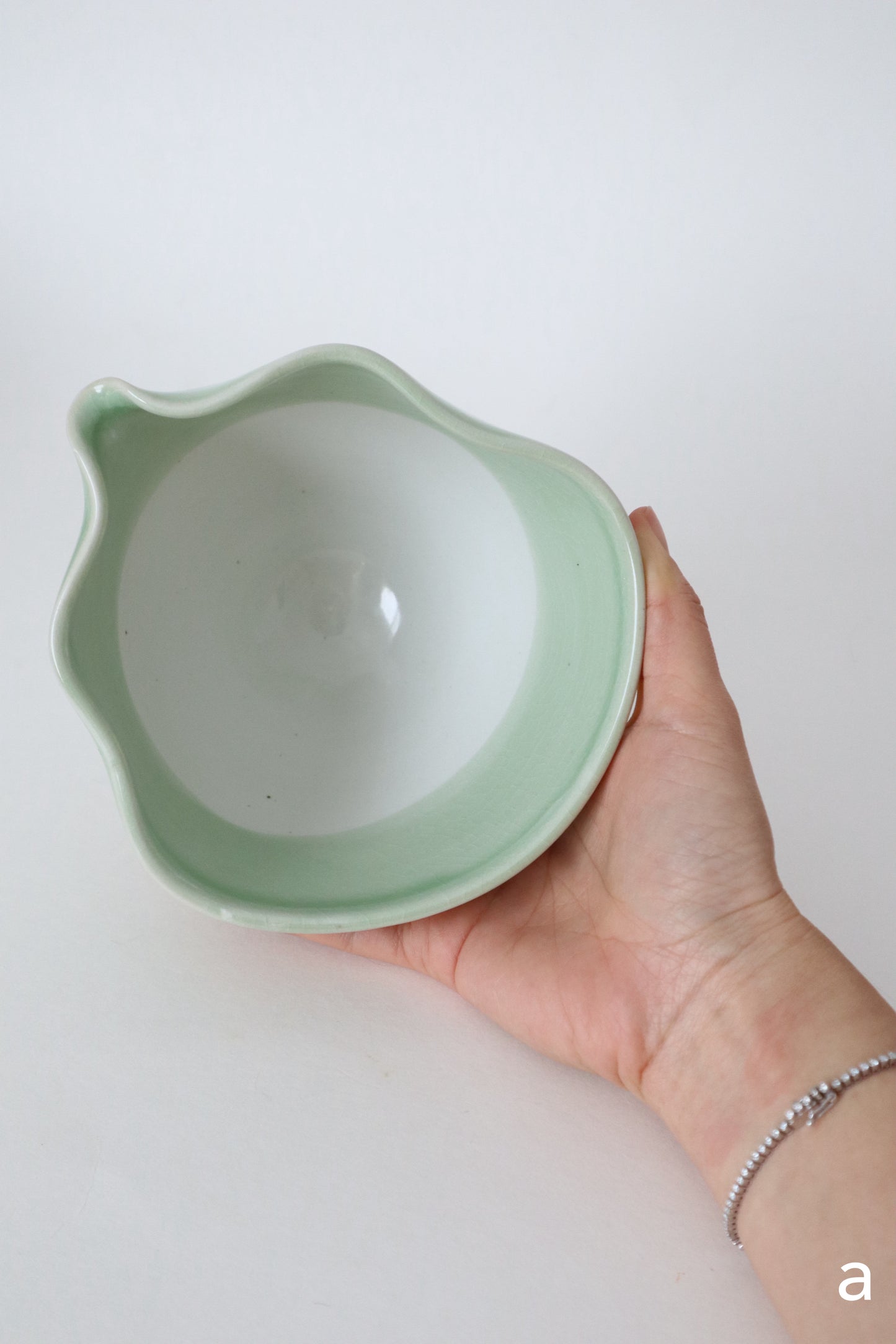 seashell matcha bowls in jade