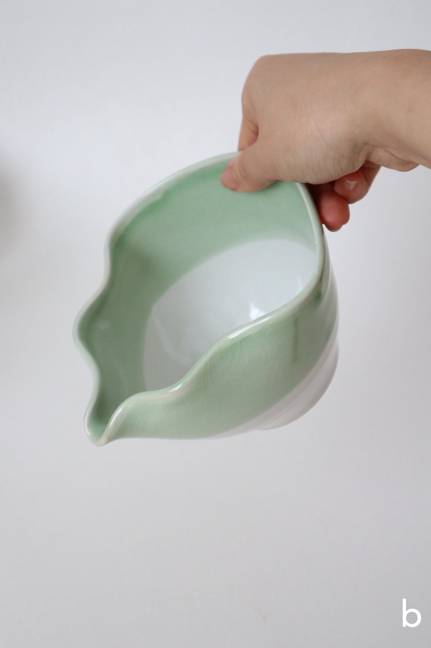 seashell matcha bowls in jade