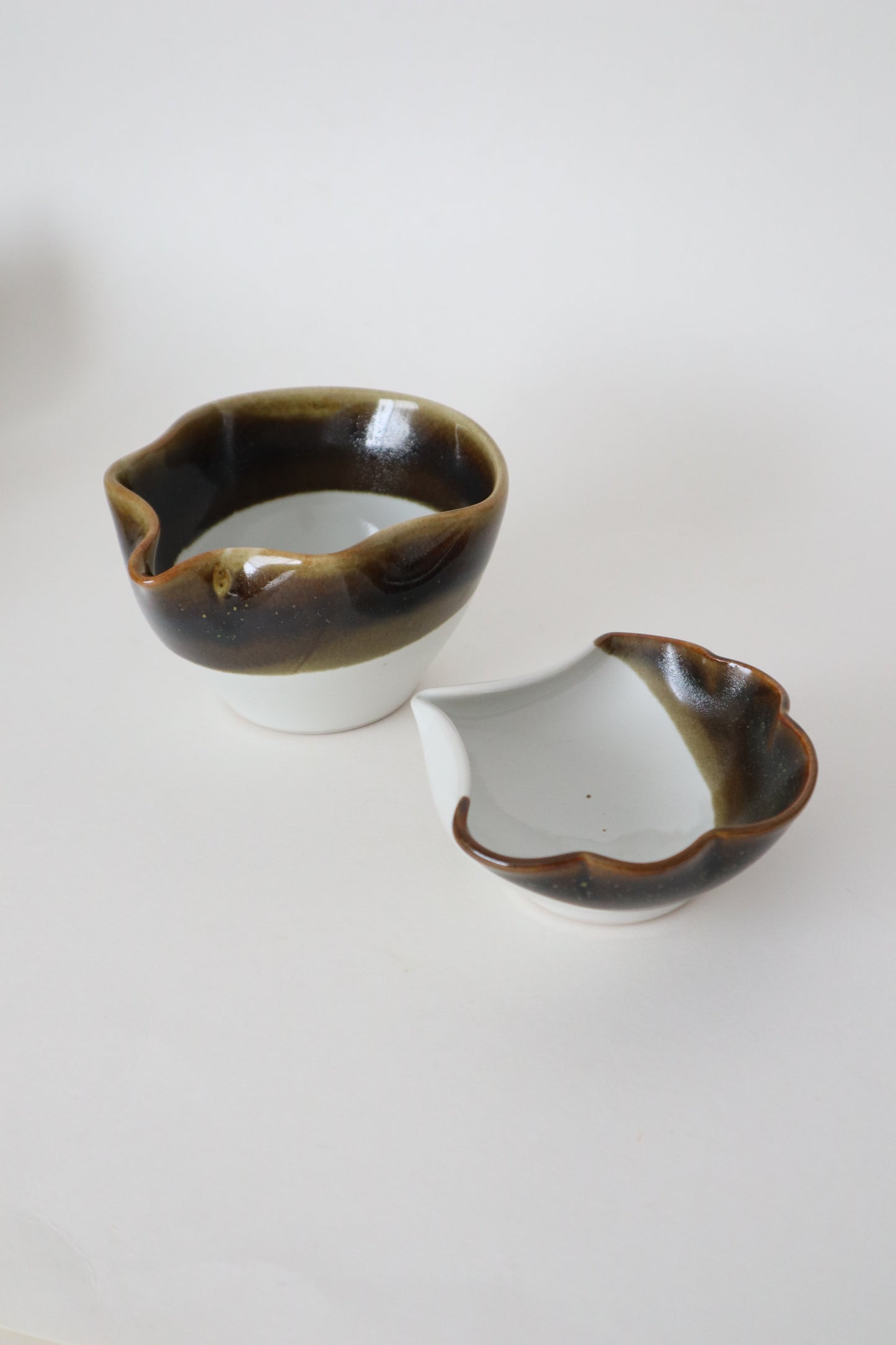 espresso seashell matcha bowl