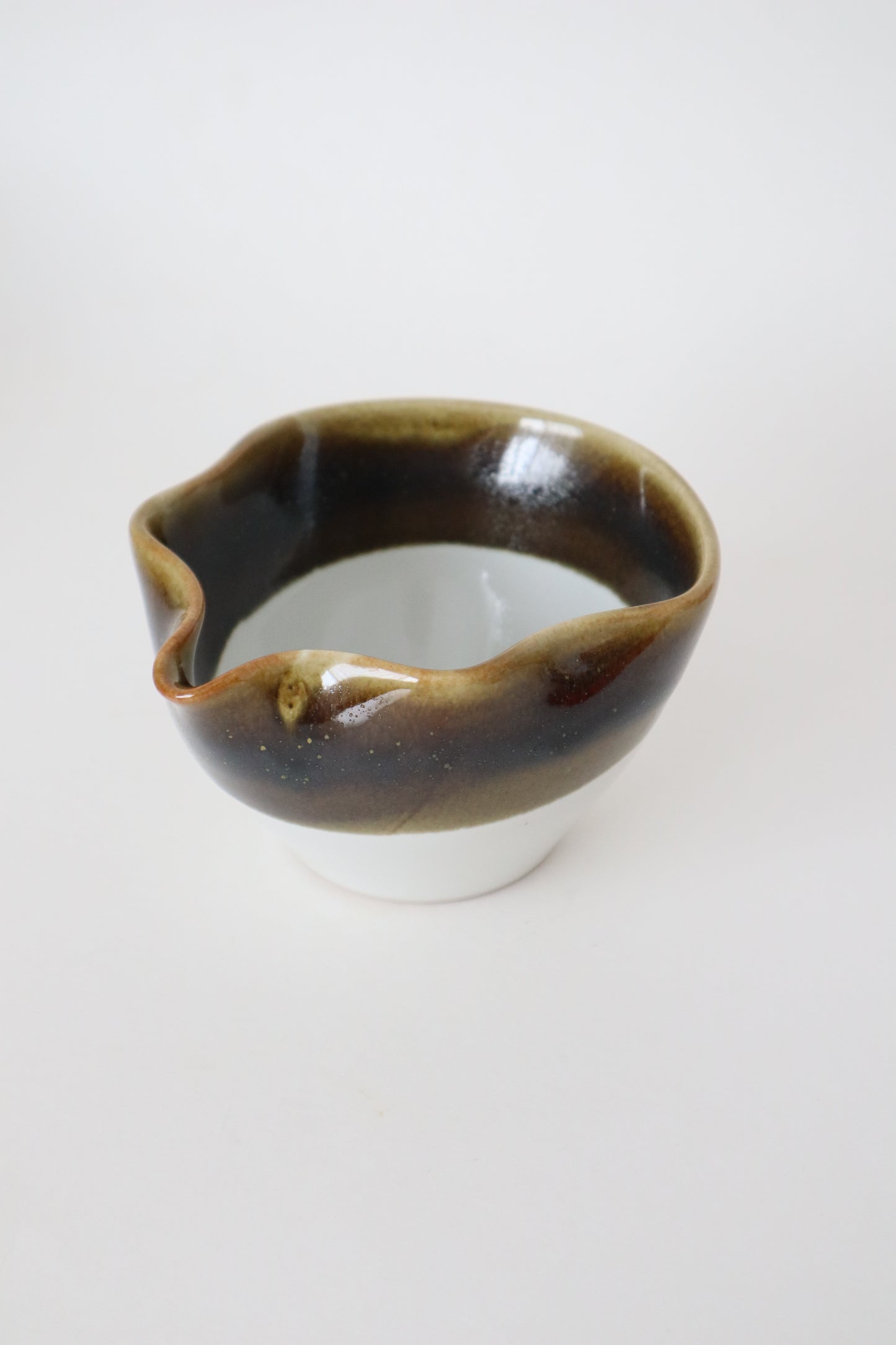 espresso seashell matcha bowl