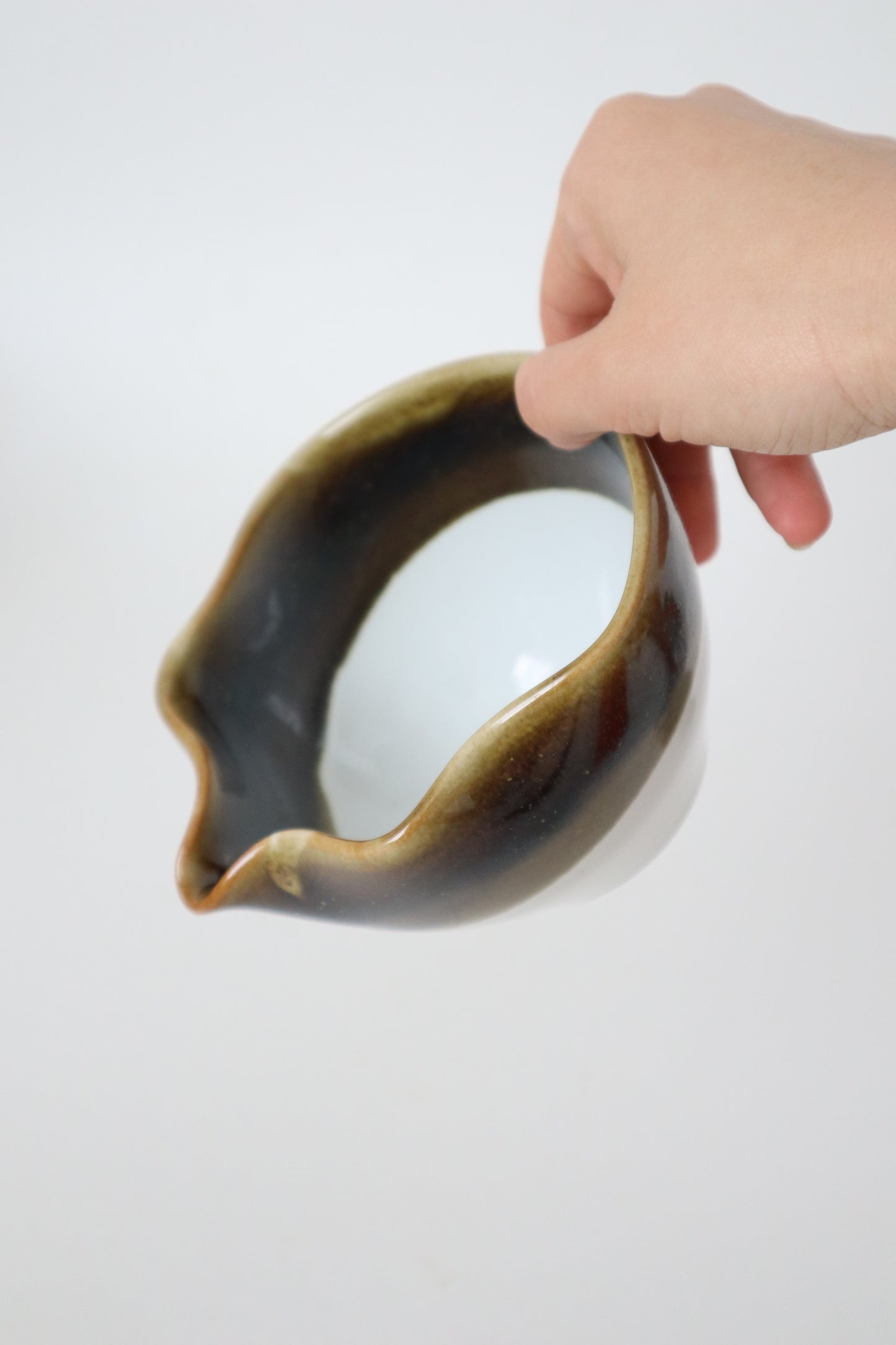 espresso seashell matcha bowl