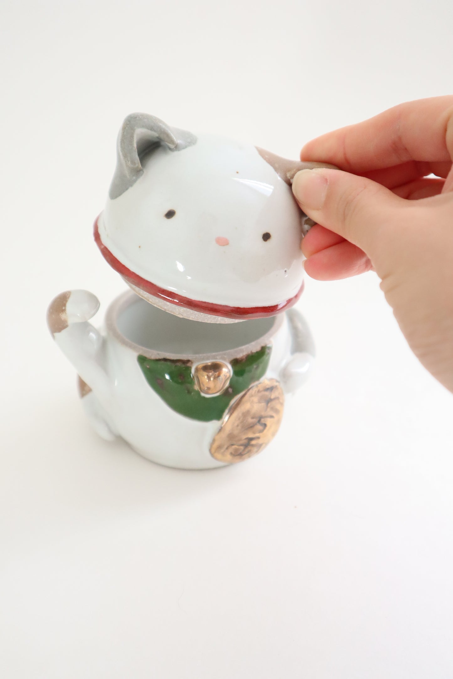 Cali the calico maneki neko