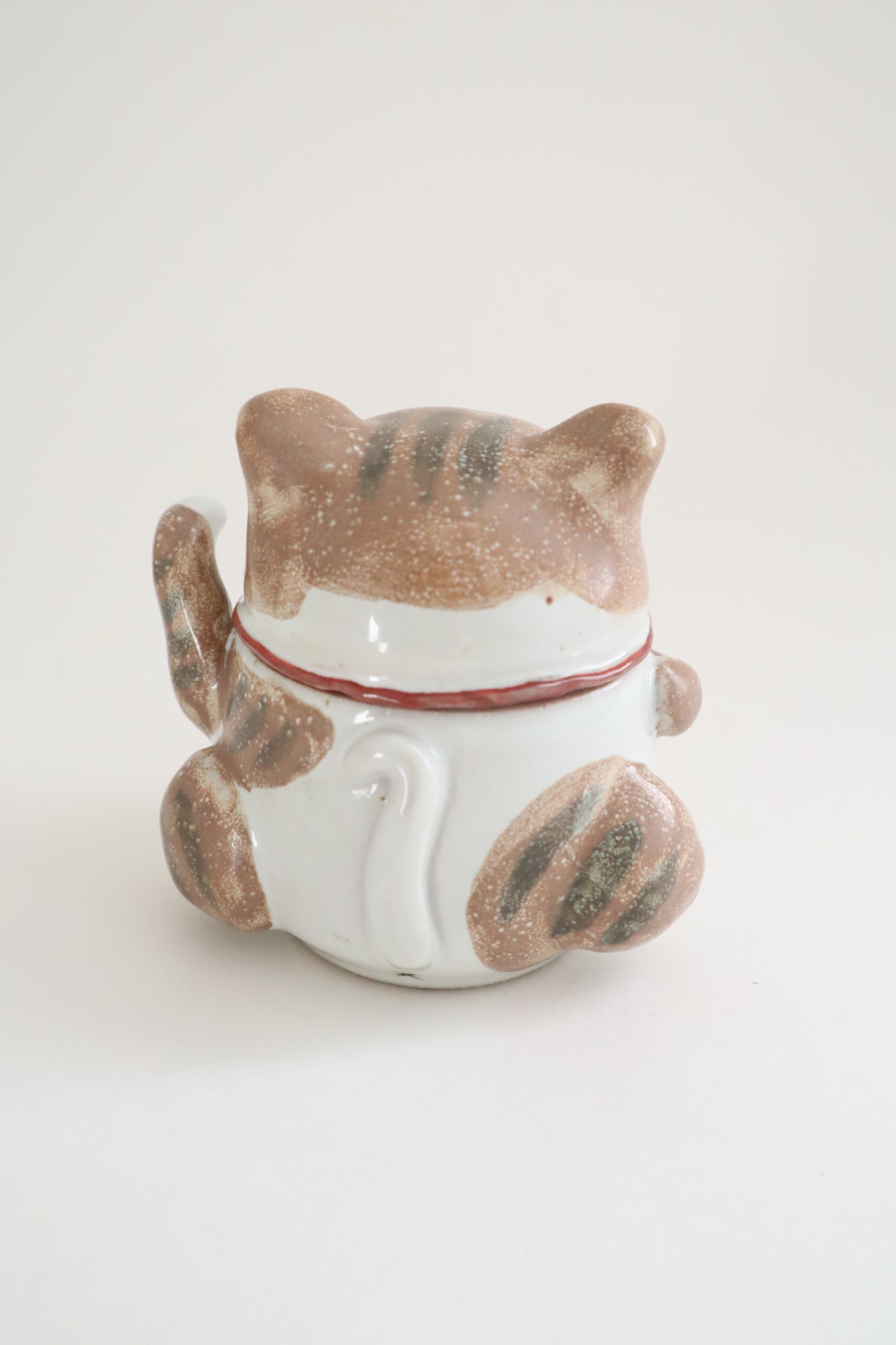 Tobi the taby maneki neko