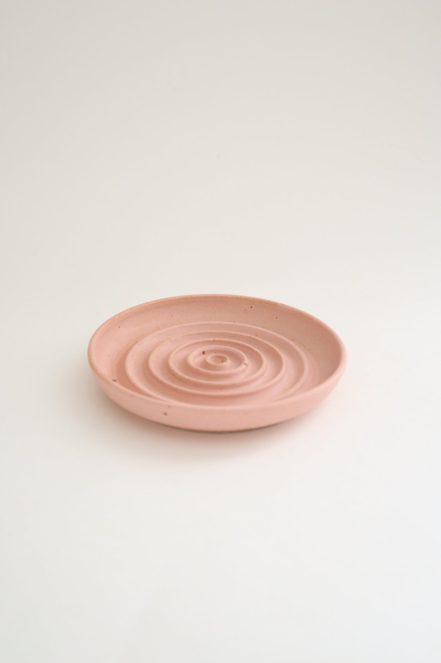 Pink whimsy slow feeder