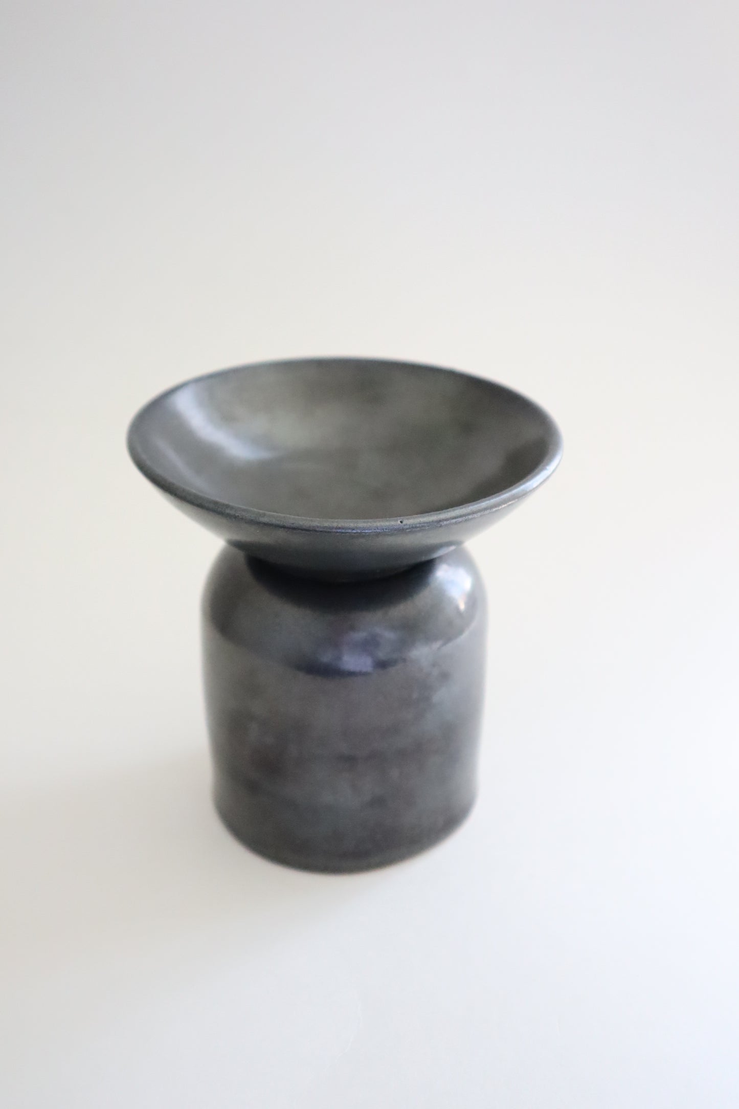 Onyx elevated feeder (2 piece)