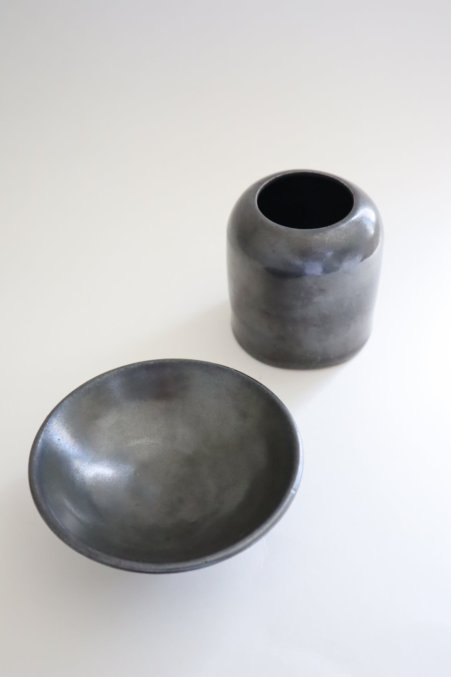 Onyx elevated feeder (2 piece)