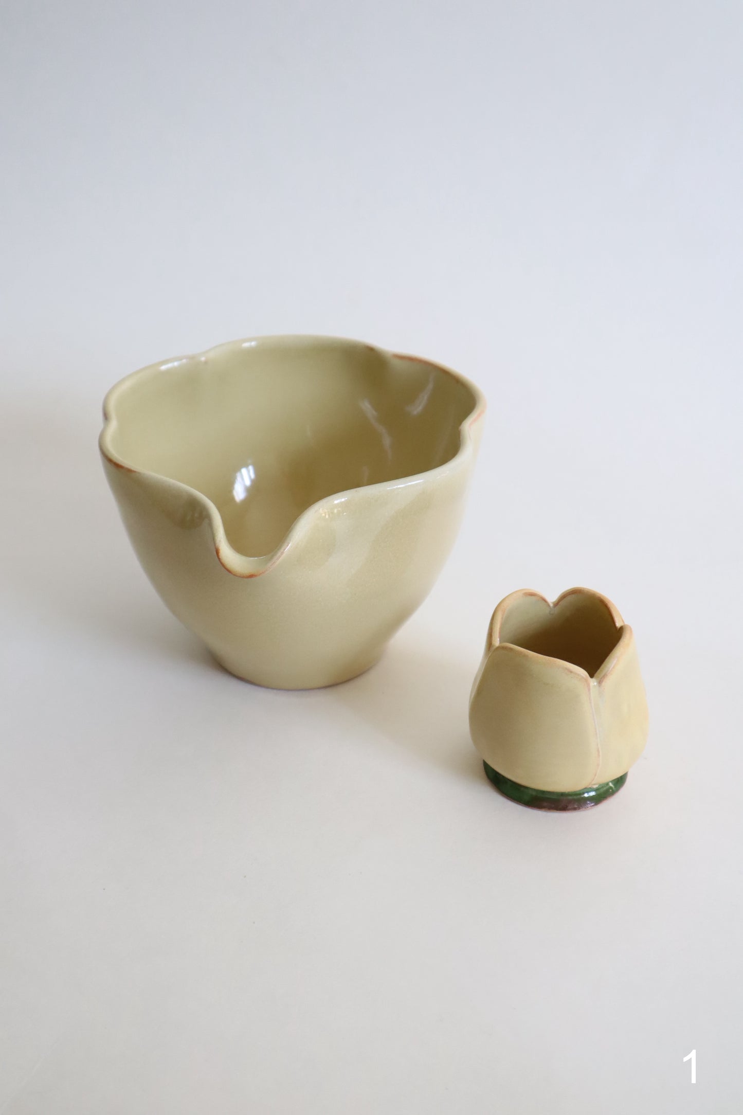 butter yellow bloom matcha bowls + set