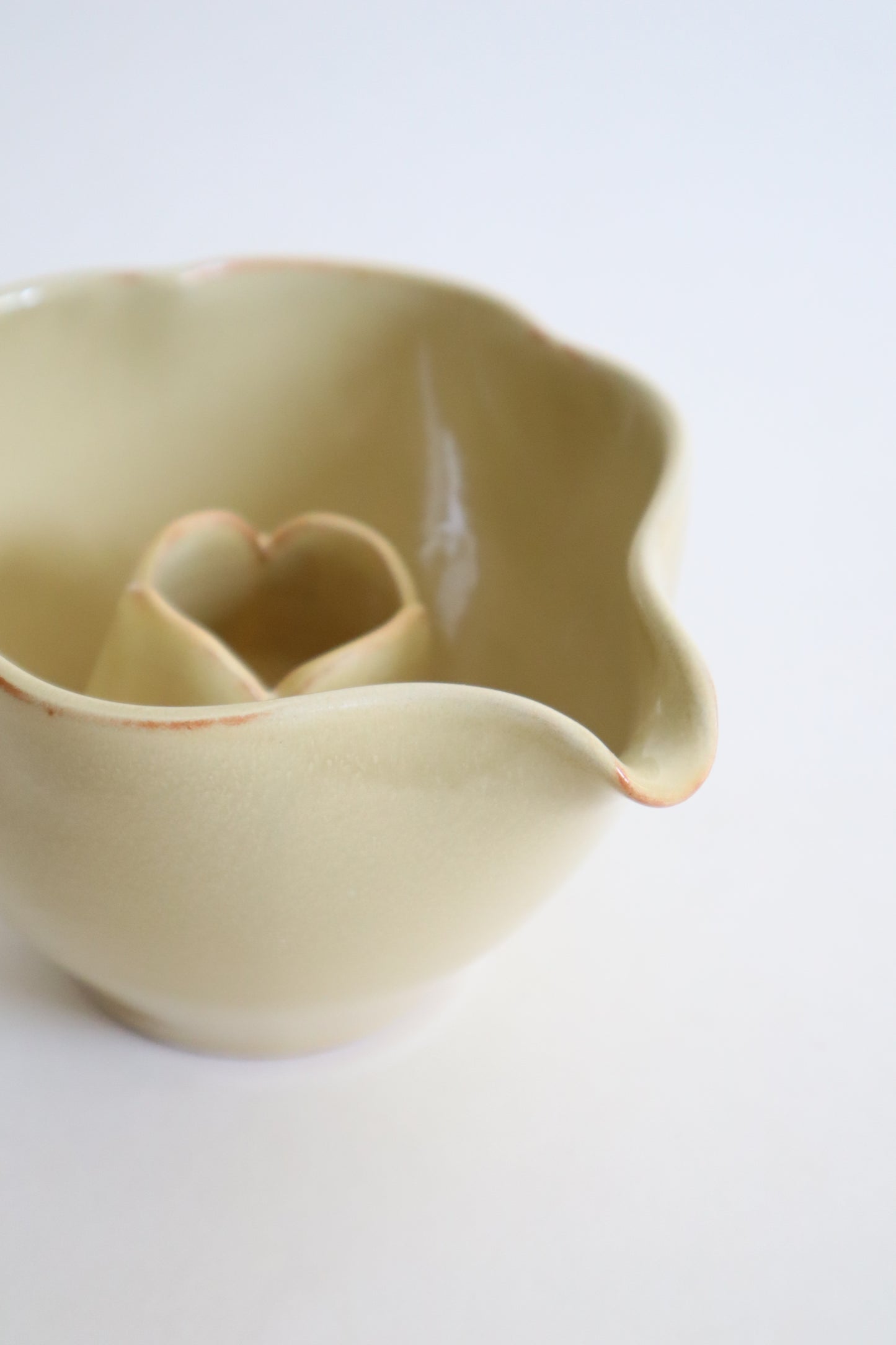 butter yellow bloom matcha bowls + set