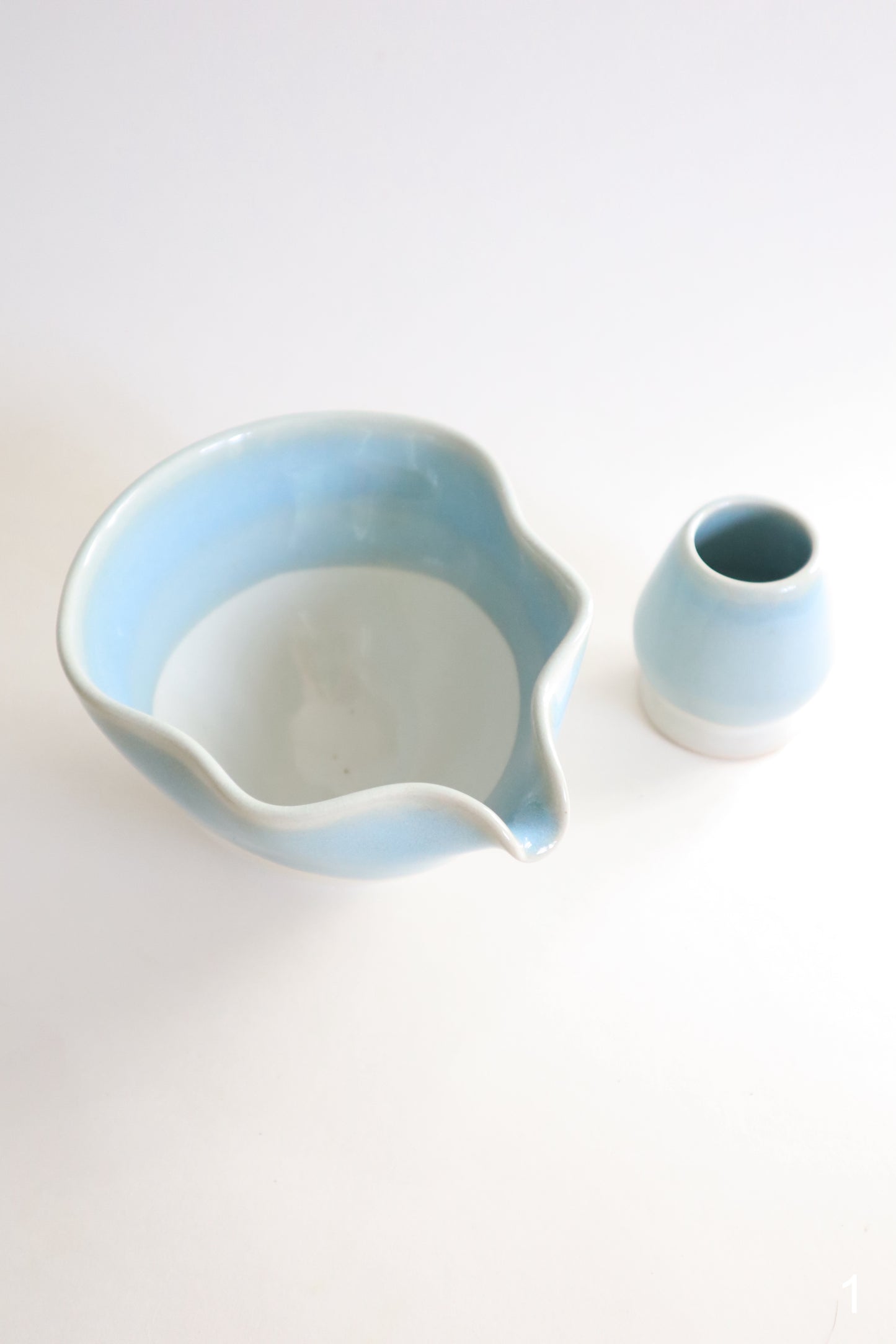 glacier seashell matcha bowl and set