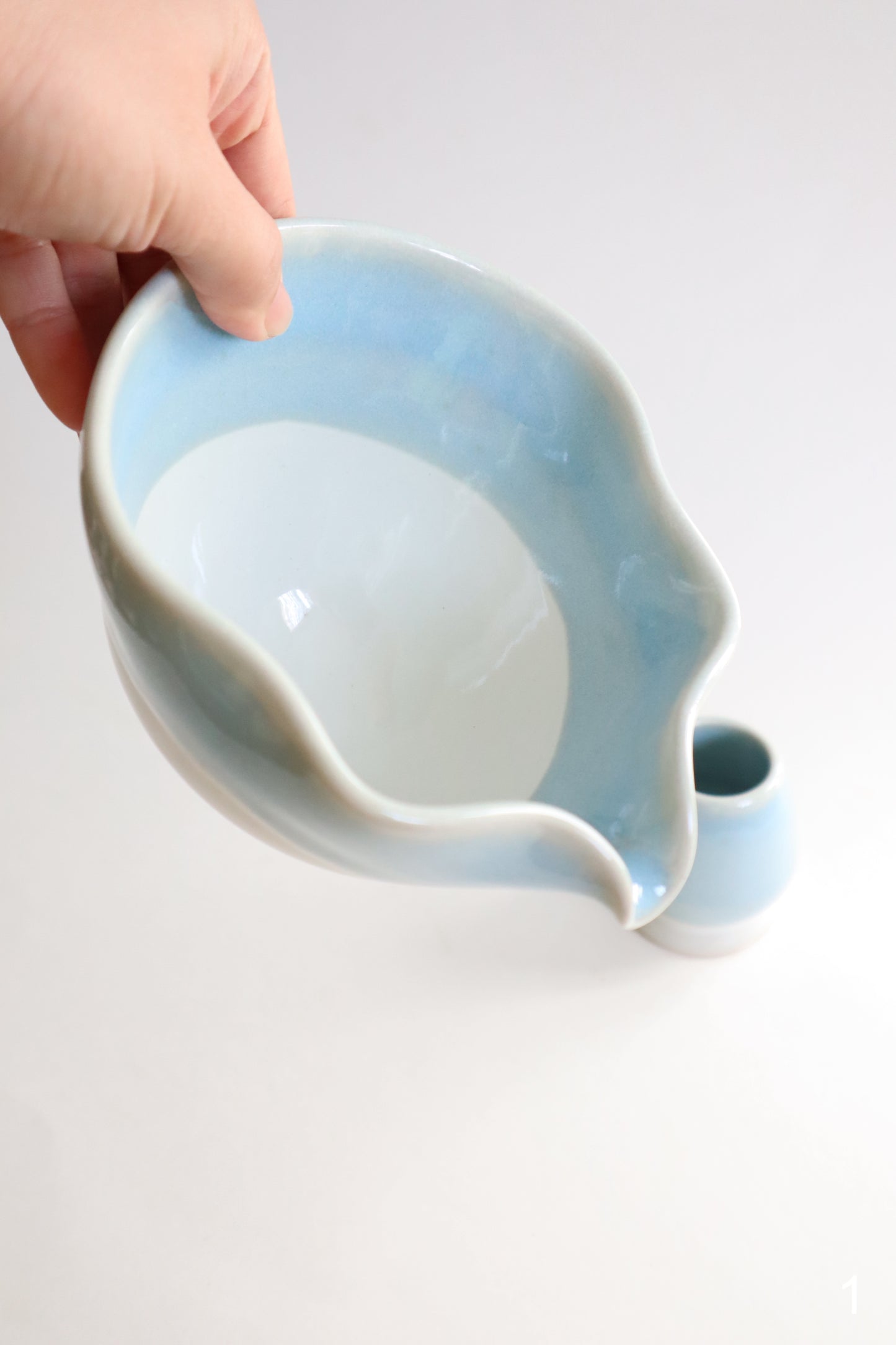 glacier seashell matcha bowl and set