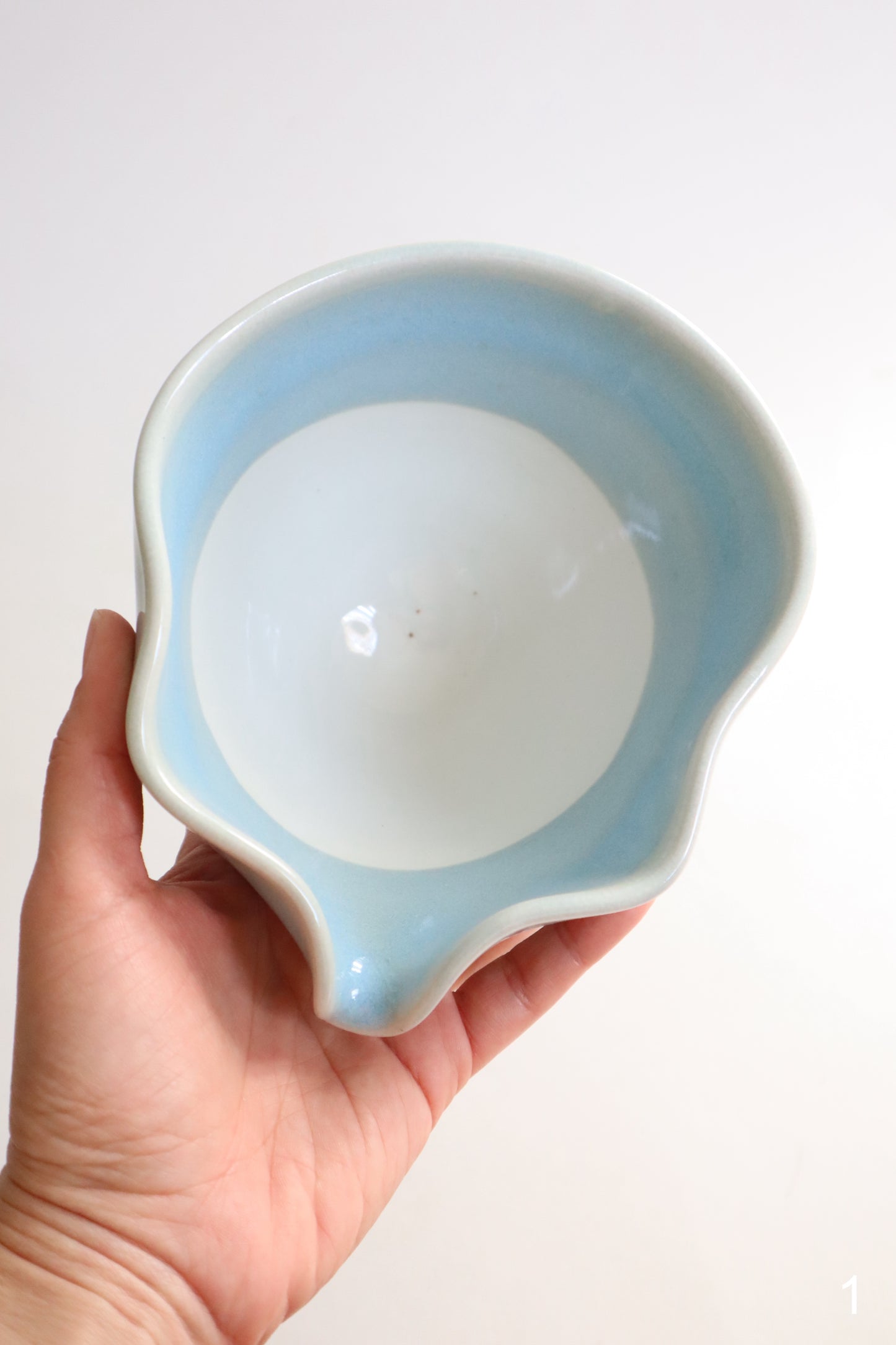 glacier seashell matcha bowl and set