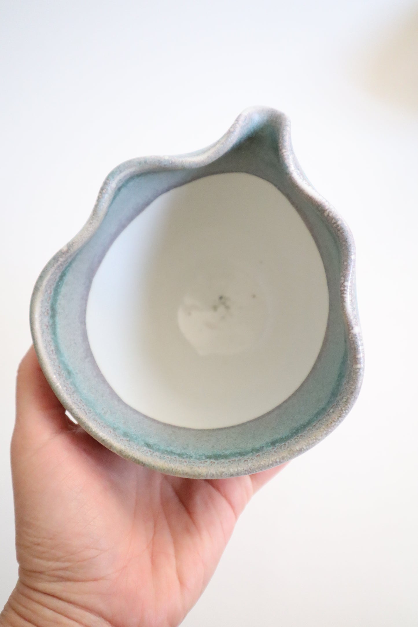 blueb seashell matcha bowl (sample)