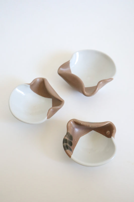 small brown & white cat dishes