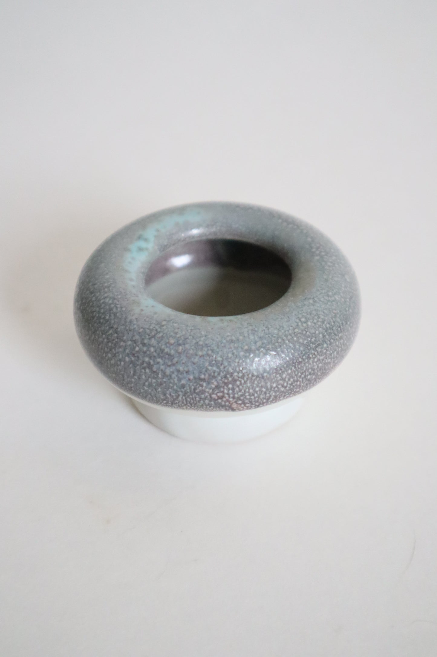 blueberry donut whisk holder (sample)